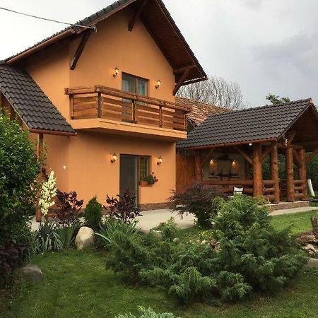 فندق Casa Tibi براد المظهر الخارجي الصورة